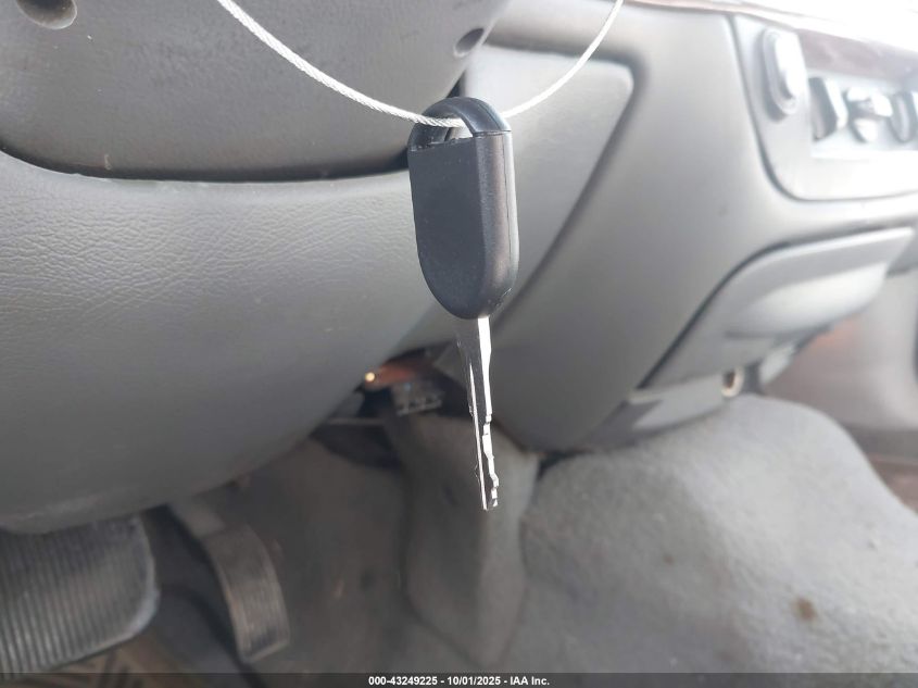 2004 Mercury Grand Marquis Gs VIN: 2MEFM74W54X603473 Lot: 43249225