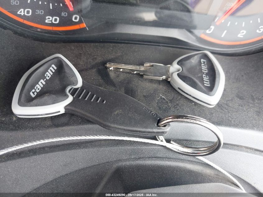 2012 Can-Am Spyder Roadster Rts VIN: 2BXJBWC1XCV001552 Lot: 43249290