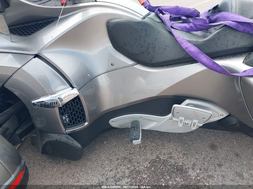 2012 Can-Am Spyder Roadster Rts VIN: 2BXJBWC1XCV001552 Lot: 43249290