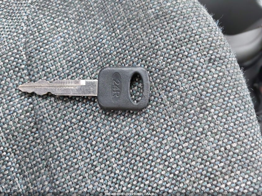 2017 Ford E-350 Cutaway VIN: 1FDEE3FS1HDC62823 Lot: 43249361