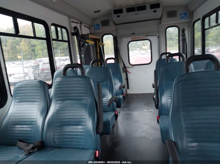 2017 Ford E-350 Cutaway VIN: 1FDEE3FS1HDC62823 Lot: 43249361