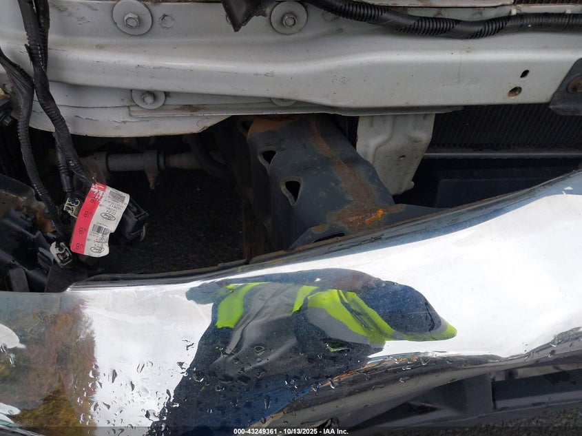 2017 Ford E-350 Cutaway VIN: 1FDEE3FS1HDC62823 Lot: 43249361