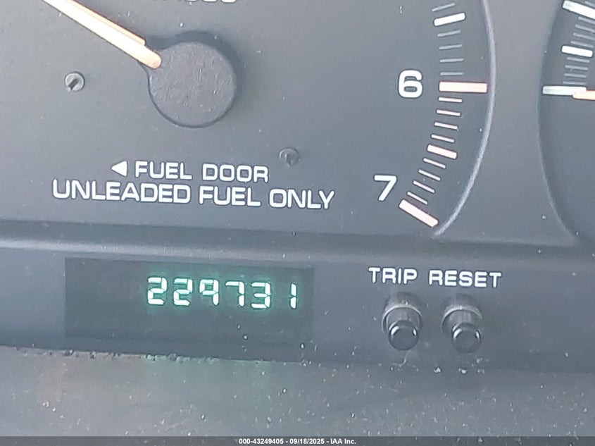 1998 Dodge Grand Caravan Se VIN: 2B4GP44G2WR536436 Lot: 43249405