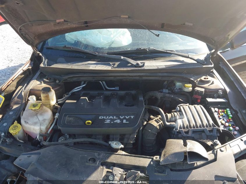 2013 Chrysler 200 Touring VIN: 1C3CCBBB1DN553834 Lot: 43249436