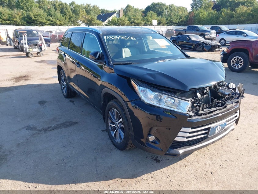 TOYOTA HIGHLANDER XLE