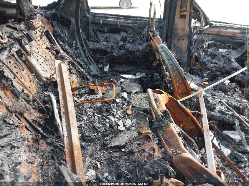 2012 Jeep Grand Cherokee Srt8 VIN: 1C4RJFDJ8CC304223 Lot: 43249630