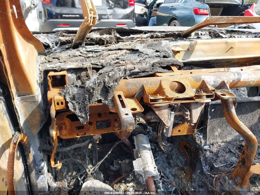 2006 BMW 325I VIN: WBAVB13556KR62298 Lot: 43249703