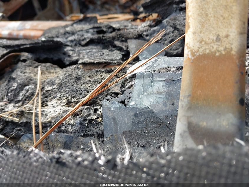 2006 BMW 325I VIN: WBAVB13556KR62298 Lot: 43249703