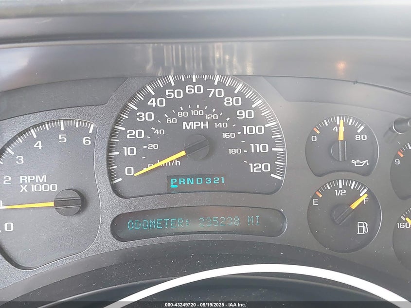 2003 Chevrolet Tahoe Ls VIN: 1GNEC13V13R253393 Lot: 43249720