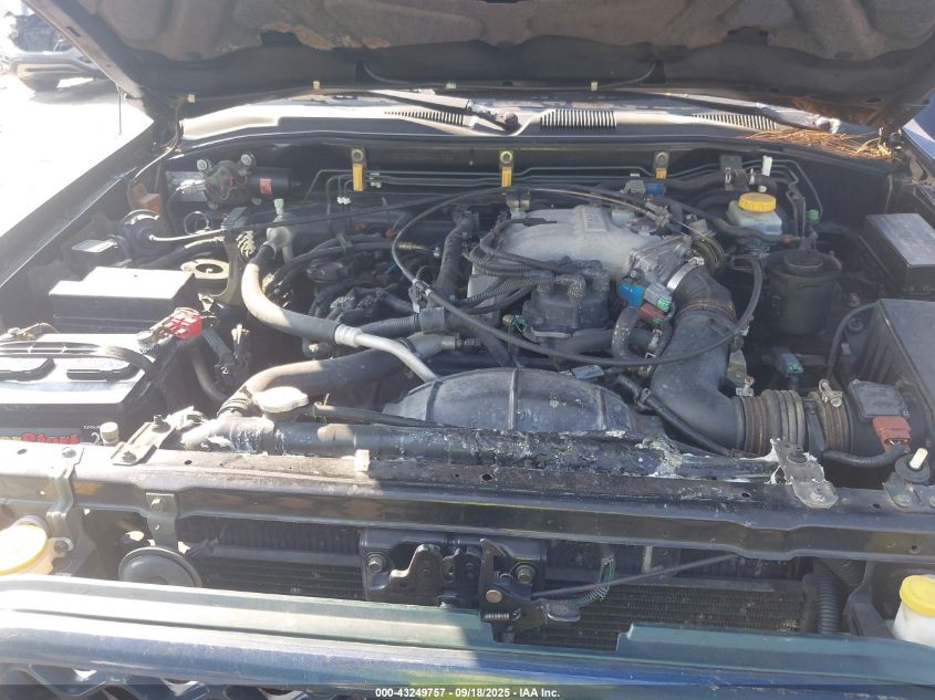 2000 Nissan Pathfinder Le/Se/Xe VIN: JN8AR07S0YW421053 Lot: 43249757