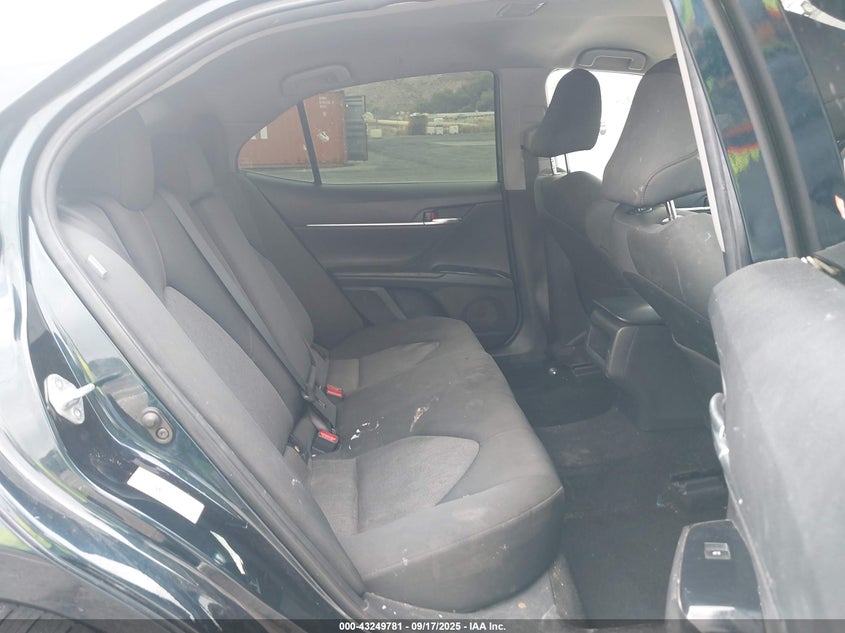 2018 TOYOTA CAMRY LE JTNB11HKXJ3029440