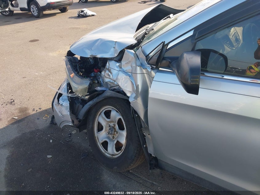 2015 Honda Cr-V Lx VIN: 3CZRM3H32FG701813 Lot: 43249832