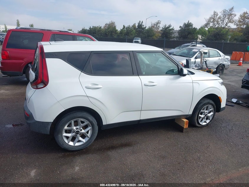 2021 KIA SOUL S - KNDJ23AU1M7754975