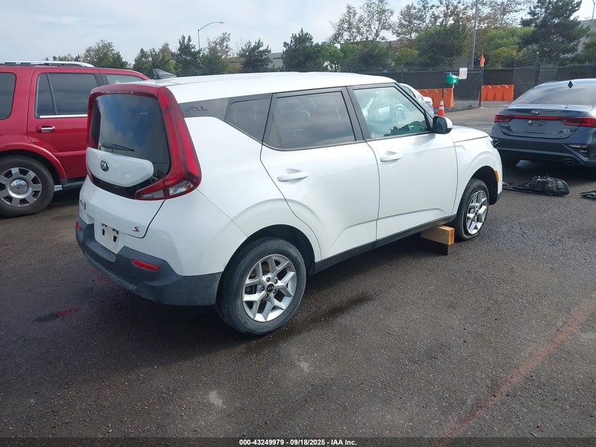 2021 KIA SOUL S - KNDJ23AU1M7754975