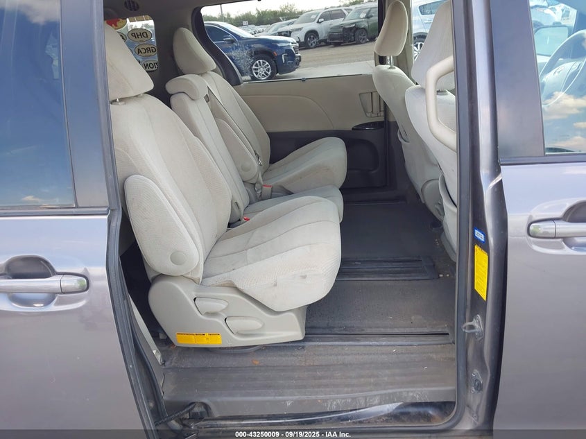 2012 Toyota Sienna Le V6 8 Passenger VIN: 5TDKK3DC2CS180463 Lot: 43250009