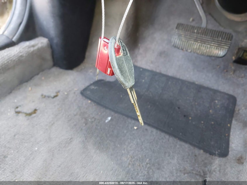 1998 Nissan Maxima Gle/Gxe/Se VIN: JN1CA21D2WT532481 Lot: 43250015