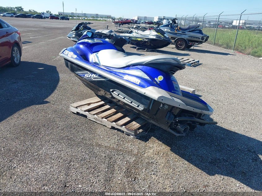 YAMA4598H809 2009 YAMAHA FZR photo no. 3