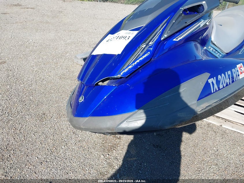YAMA4598H809 2009 YAMAHA FZR photo no. 6