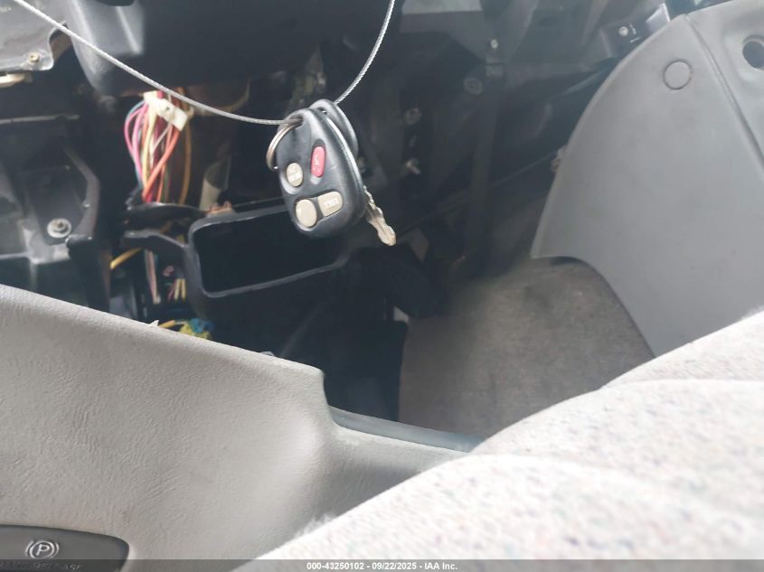 2000 Chevrolet Astro VIN: 1GNEL19WXYB160534 Lot: 43250102