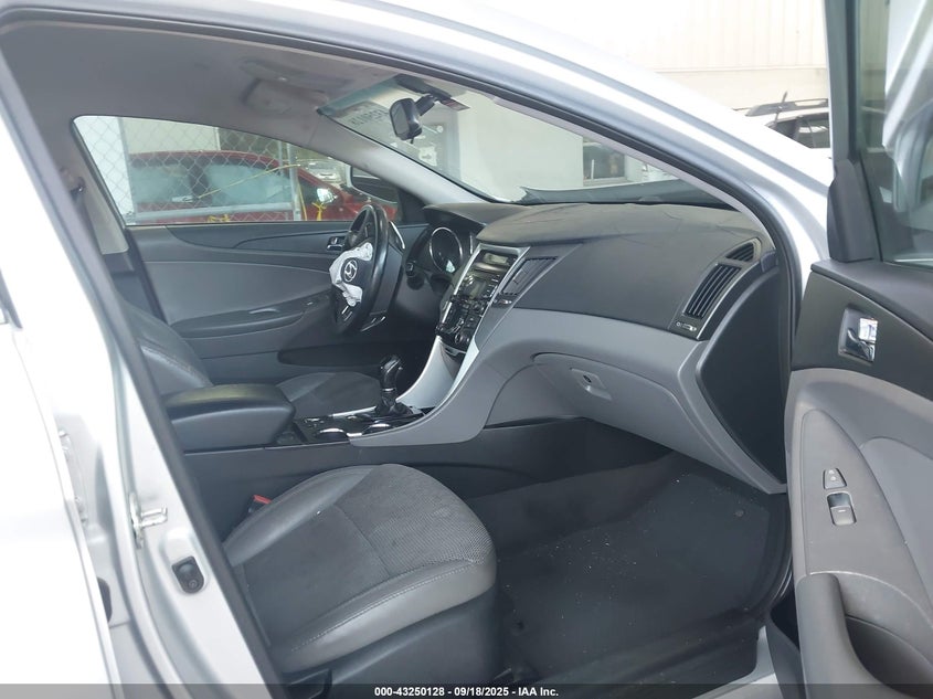 2013 HYUNDAI SONATA SE - 5NPEC4ACXDH615242