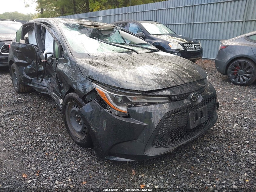 2022 TOYOTA COROLLA LE - JTDEPMAE7NJ194482