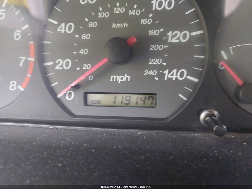 2002 Mazda 626 Lx VIN: 1YVGF22C025307135 Lot: 43250144