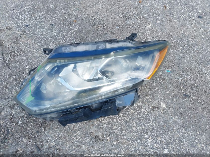 2015 Nissan Rogue Sl VIN: 5N1AT2MT8FC883182 Lot: 43250269