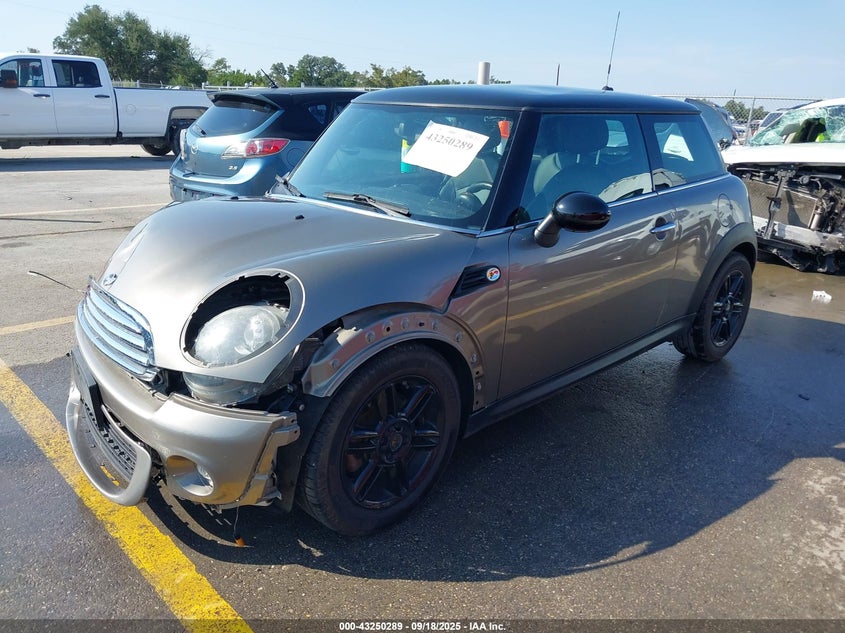 WMWSU3C50CT260839 2012 MINI COOPER photo no. 2
