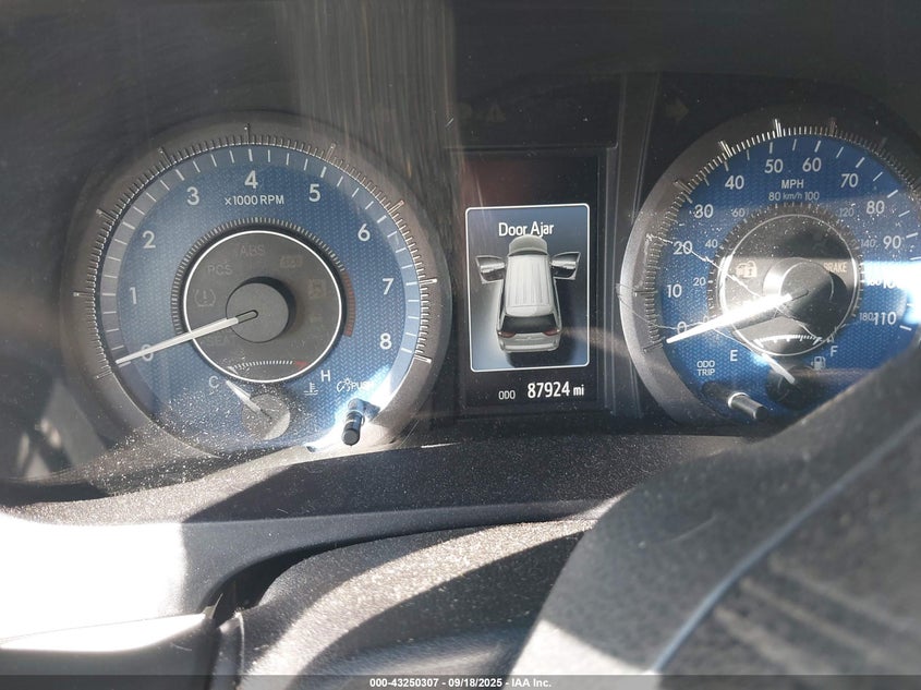 2015 TOYOTA SIENNA XLE 8 PASSENGER - 5TDYK3DC9FS579966