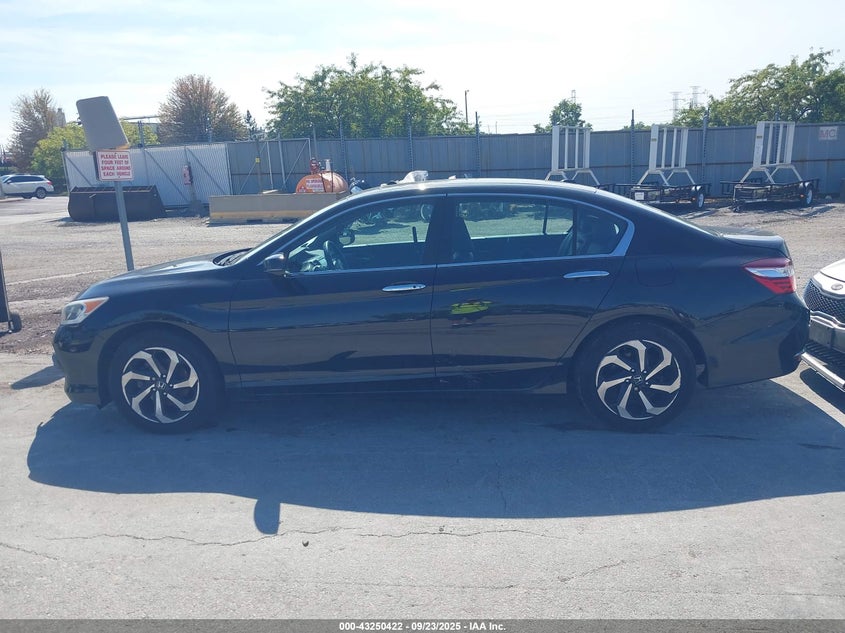 1HGCR2F8XHA133674 2017 HONDA ACCORD photo no. 13