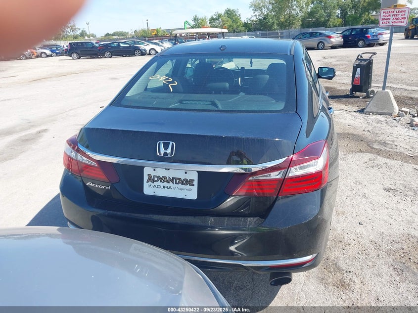 1HGCR2F8XHA133674 2017 HONDA ACCORD photo no. 15