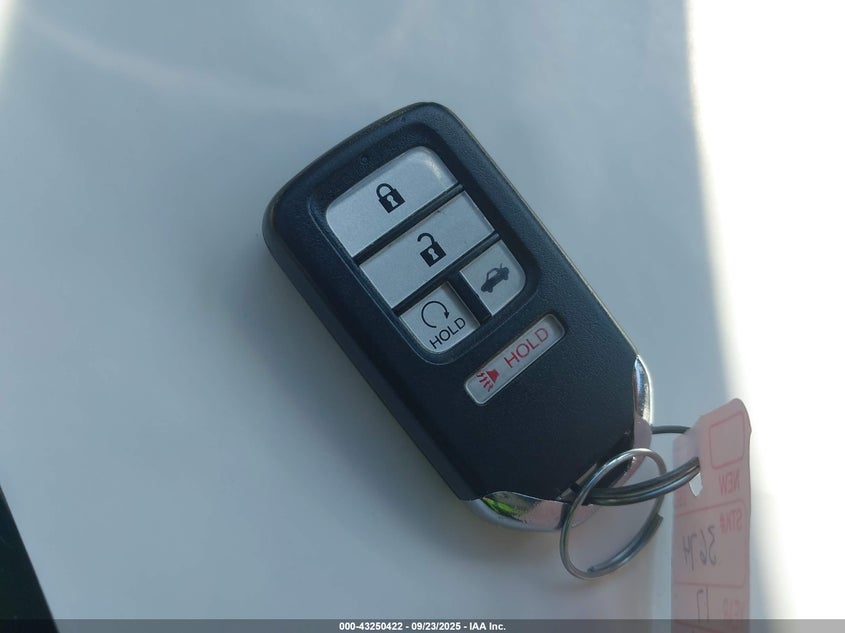1HGCR2F8XHA133674 2017 HONDA ACCORD photo no. 11