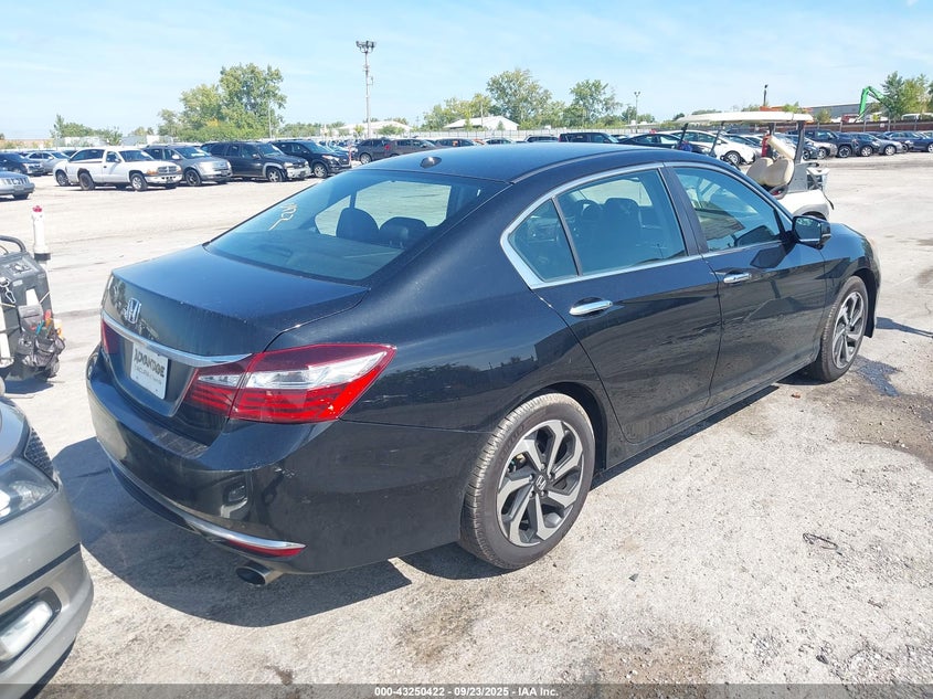1HGCR2F8XHA133674 2017 HONDA ACCORD photo no. 4