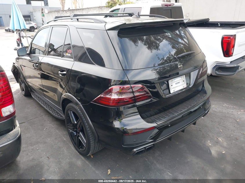 2013 MERCEDES-BENZ ML 63 AMG 4MATIC 4JGDA7EB7DA110203
