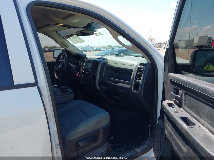 2017 RAM 1500 TRADESMAN  4X2 6'4 BOX - 1C6RR6FT0HS500605