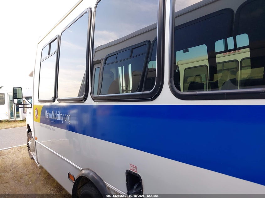 2019 Ford Econoline VIN: 1FDFE4FS9KDC56155 Lot: 43250540