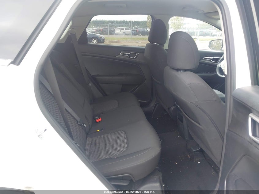 2024 KIA SPORTAGE LX - KNDPUCDF8R7235317