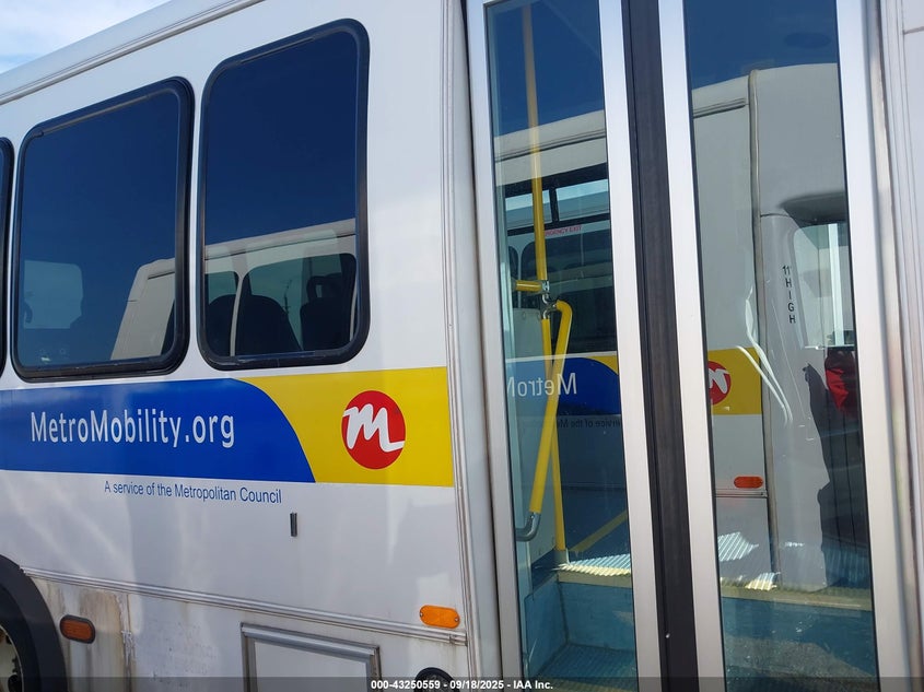 2019 Ford E-450 Cutaway VIN: 1FDFE4FSXKDC56679 Lot: 43250559