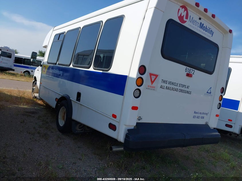 1FDFE4FSXKDC56679 2019 FORD ECONOLINE photo no. 3