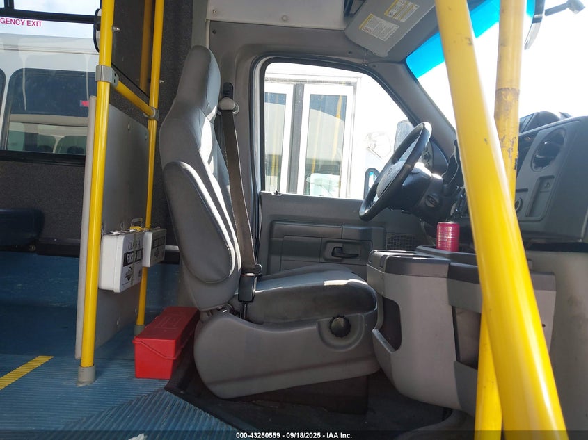 2019 Ford E-450 Cutaway VIN: 1FDFE4FSXKDC56679 Lot: 43250559