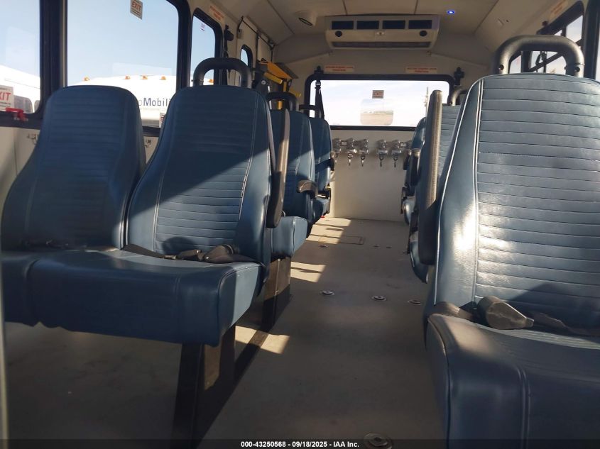 2018 Ford E-450 Cutaway VIN: 1FDFE4FS1JDC34634 Lot: 43250568