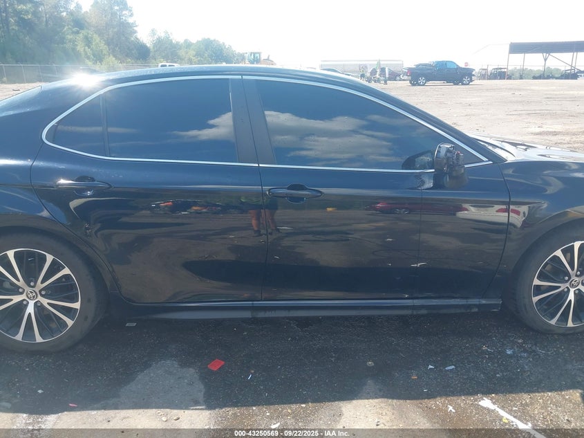 2020 TOYOTA CAMRY SE - 4T1G11AKXLU510527