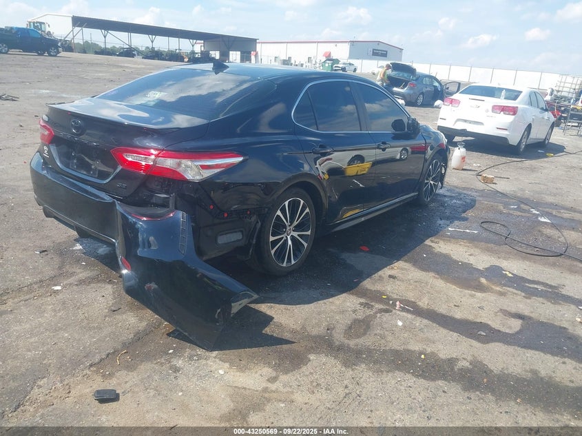 2020 TOYOTA CAMRY SE - 4T1G11AKXLU510527