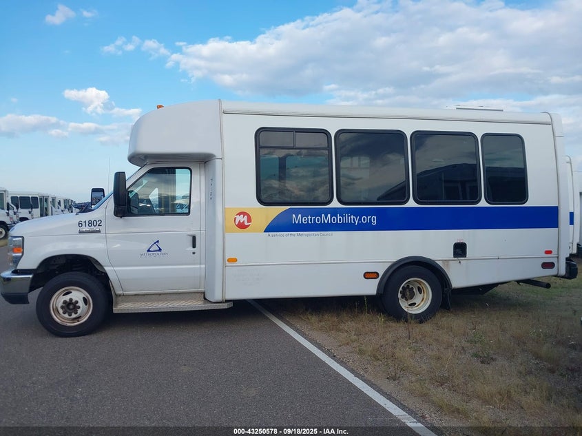 2019 Ford E-450 Cutaway VIN: 1FDFE4FS6KDC56176 Lot: 43250578