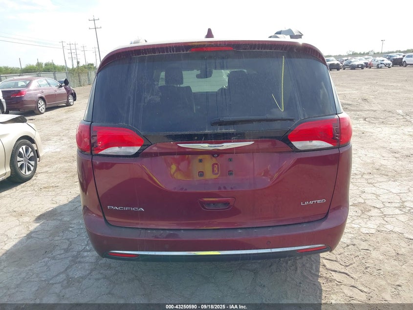 2017 Chrysler Pacifica Limited VIN: 2C4RC1GG9HR745645 Lot: 43250590