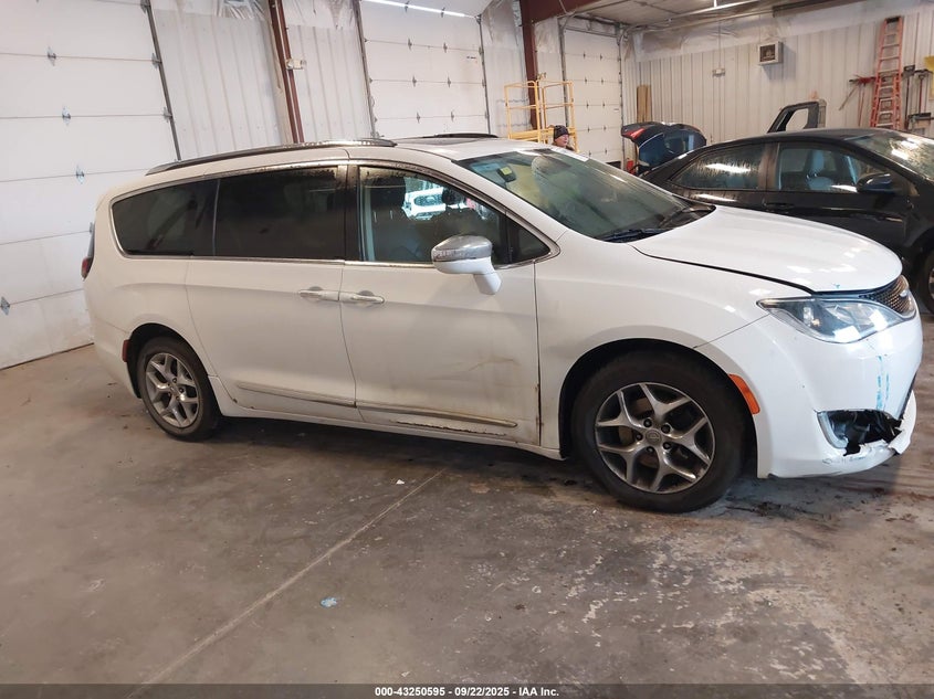 2019 Chrysler Pacifica Limited VIN: 2C4RC1GG6KR655411 Lot: 43250595