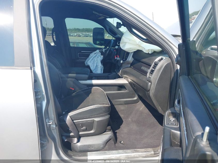 2022 Ram 3500 Laramie 4X4 8' Box VIN: 3C63RRJL5NG113310 Lot: 43250622