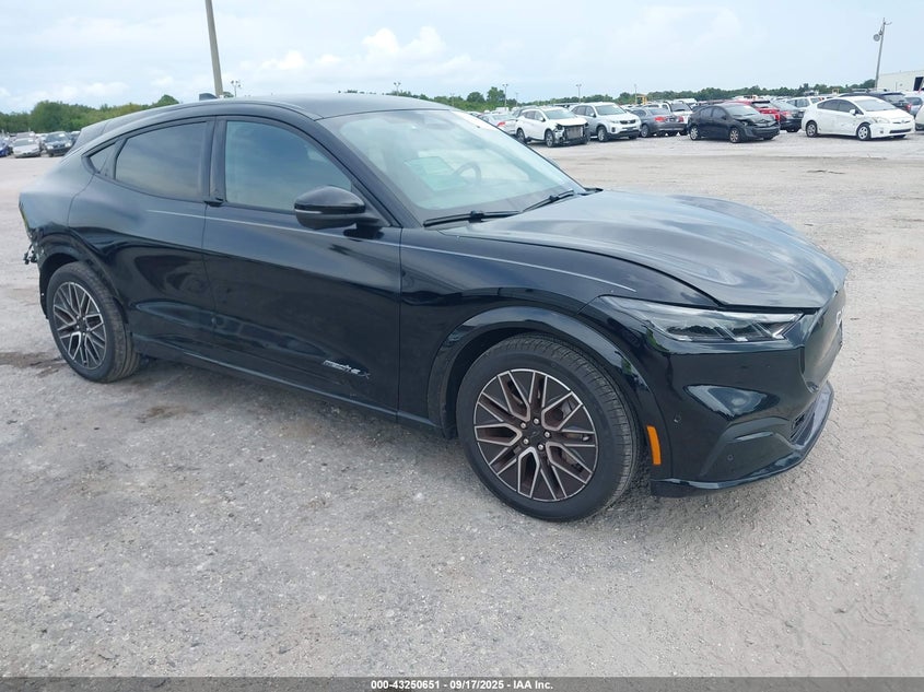 FORD MUSTANG MACH-E PREMIUM