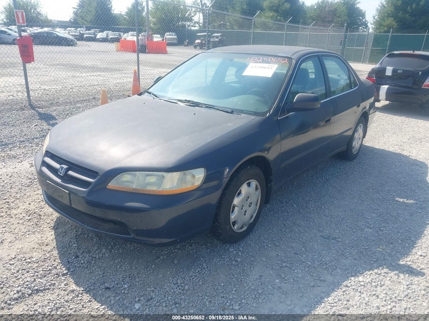 2000 Honda Accord 2.3 Lx blue sedan gasoline 1HGCG5649YA135940 photo #3
