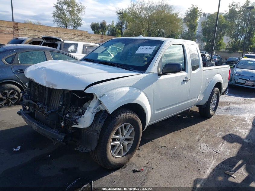 2015 NISSAN FRONTIER SV-I4 - 1N6BD0CT9FN732140